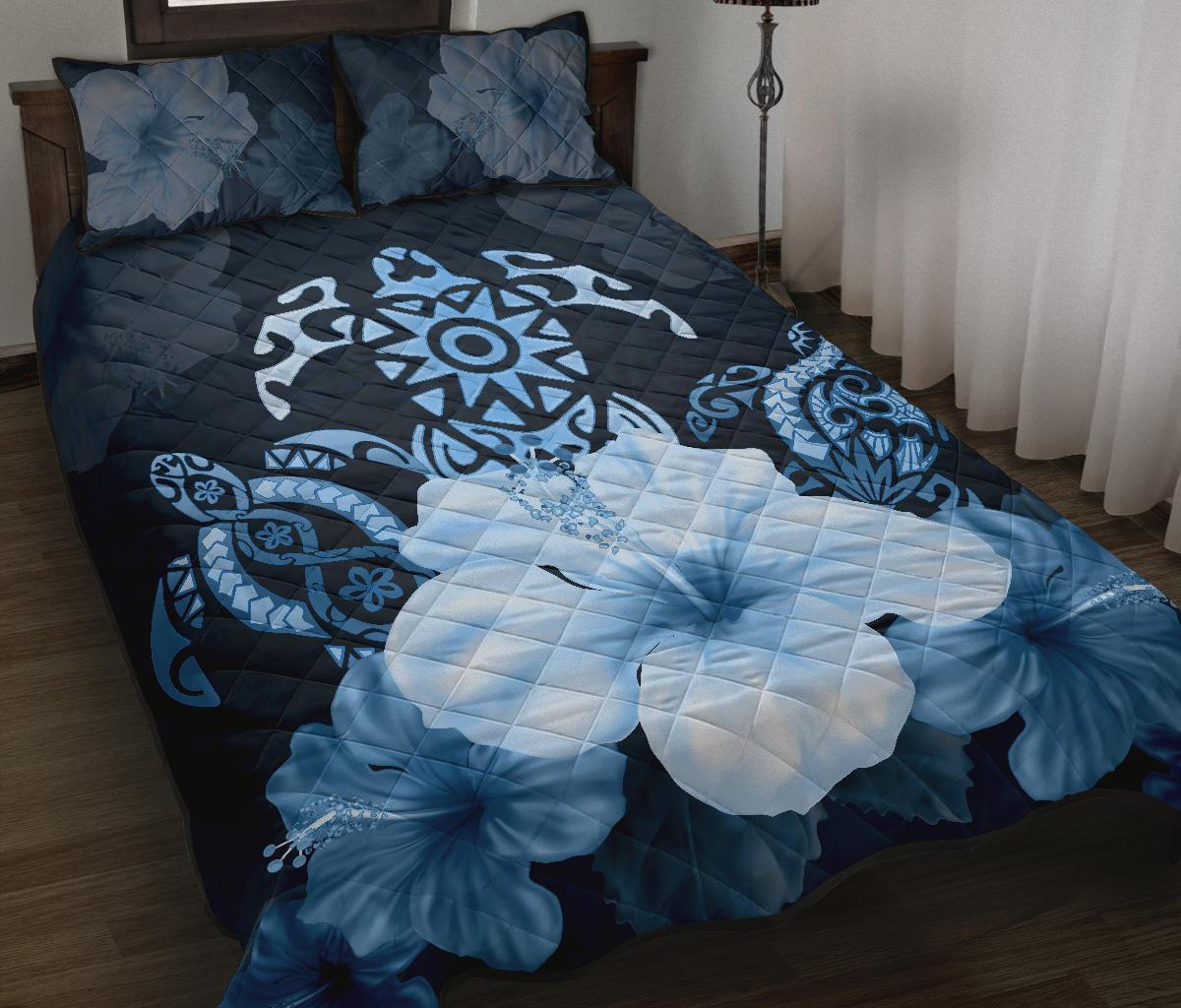 turtle-and-hibiscus-quilt-bed-set