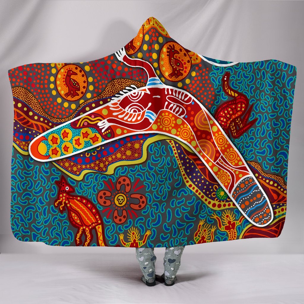 aboriginal-hooded-blanket-indigenous-boomerang