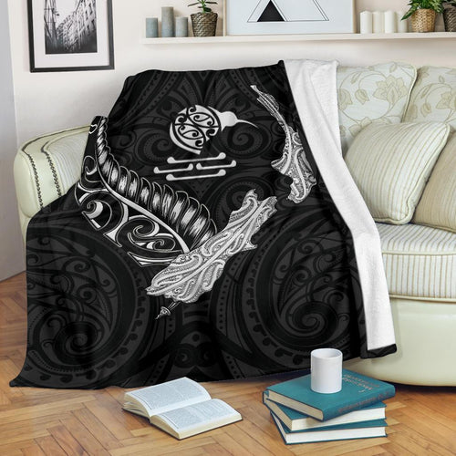 new-zealand-heart-premium-blanket-map-kiwi-mix-silver-fern-white