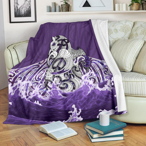 maori-manaia-the-blue-sea-premium-blanket-purple