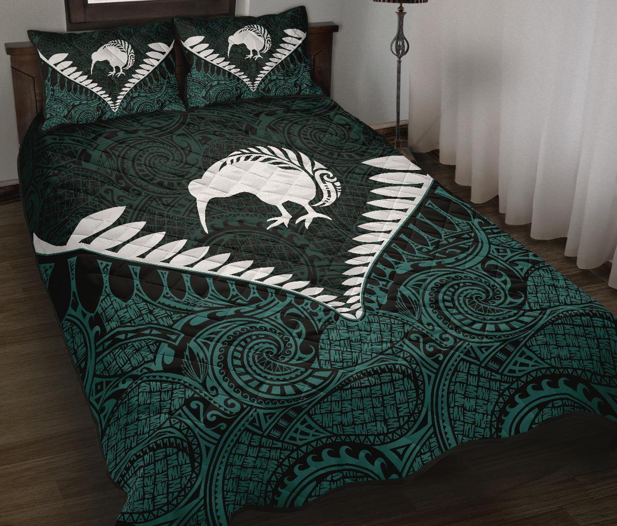 kiwi-silver-fern-classic-quilt-bed-set-dark-state
