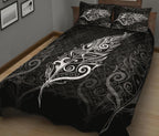 light-silver-fern-new-zealand-quilt-bed-set-white