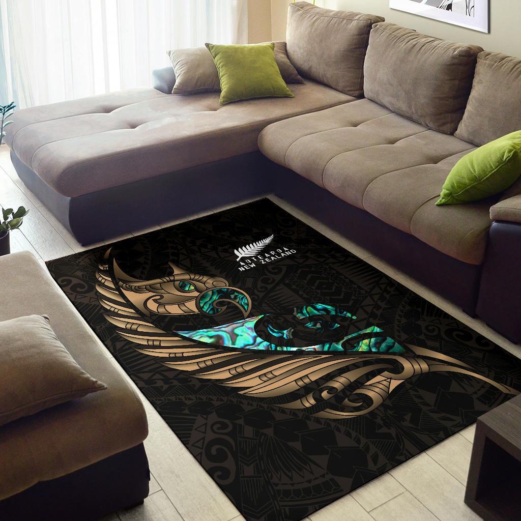 new-zealand-area-rug-manaia-paua-fern-wing-gold