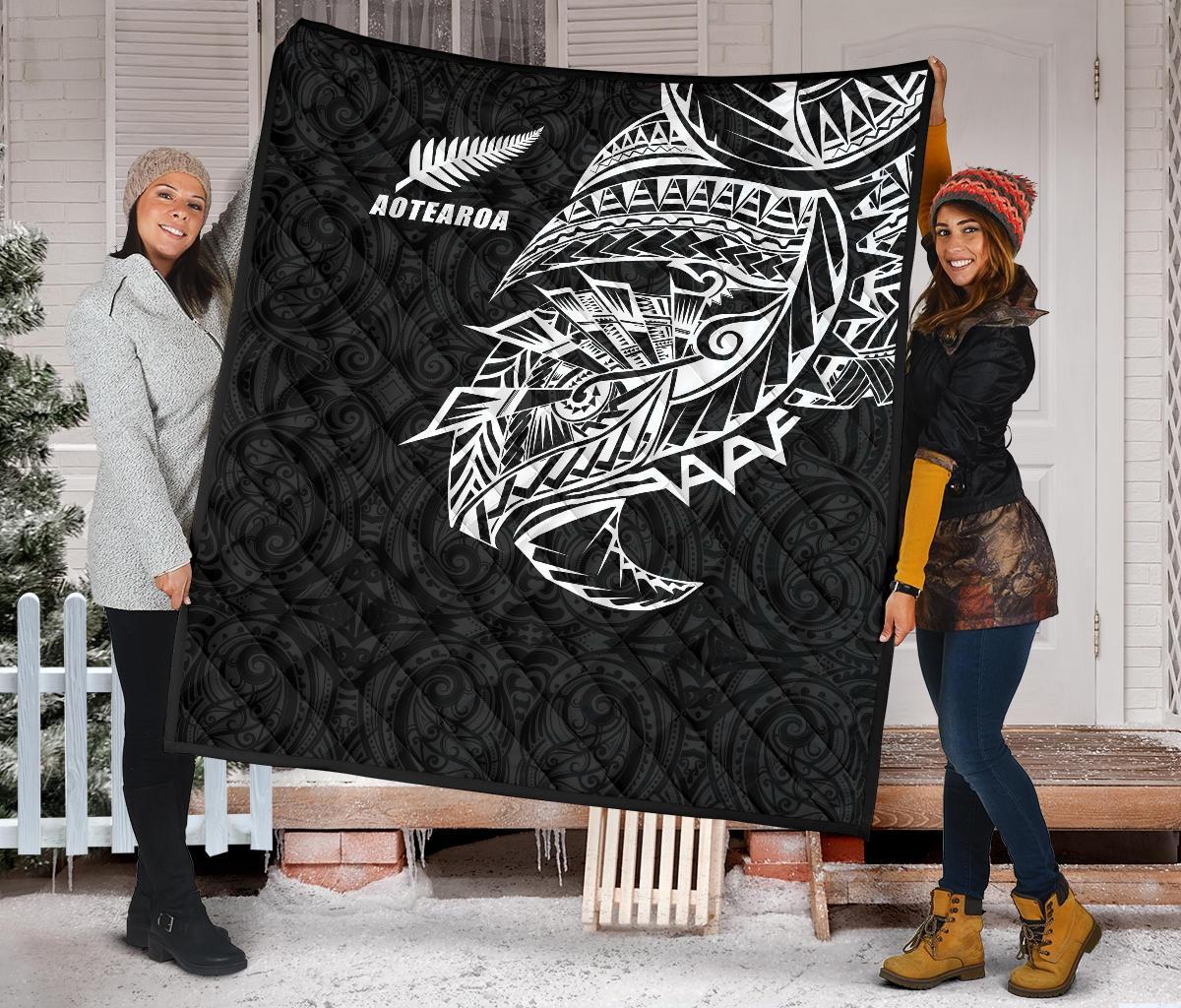 maori-tattoo-premium-quilt-polynesian-style-black