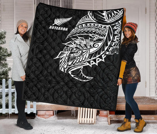 maori-tattoo-premium-quilt-polynesian-style-black