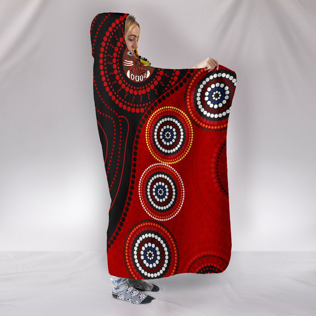 aboriginal-hooded-balnket-aboriginal-dot-patterns-map