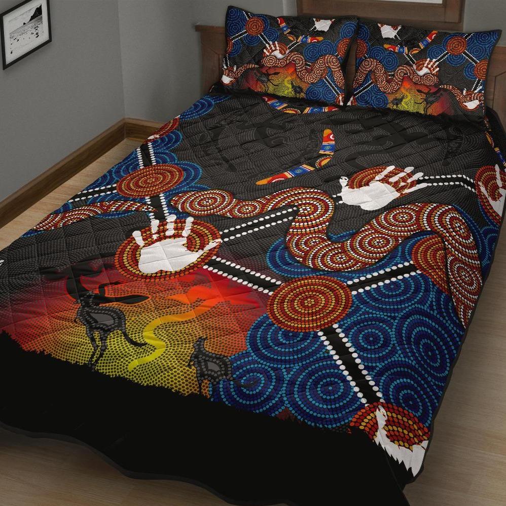 aboriginal-quilt-bed-set-australian-boomerang-and-snake-indigenous-art