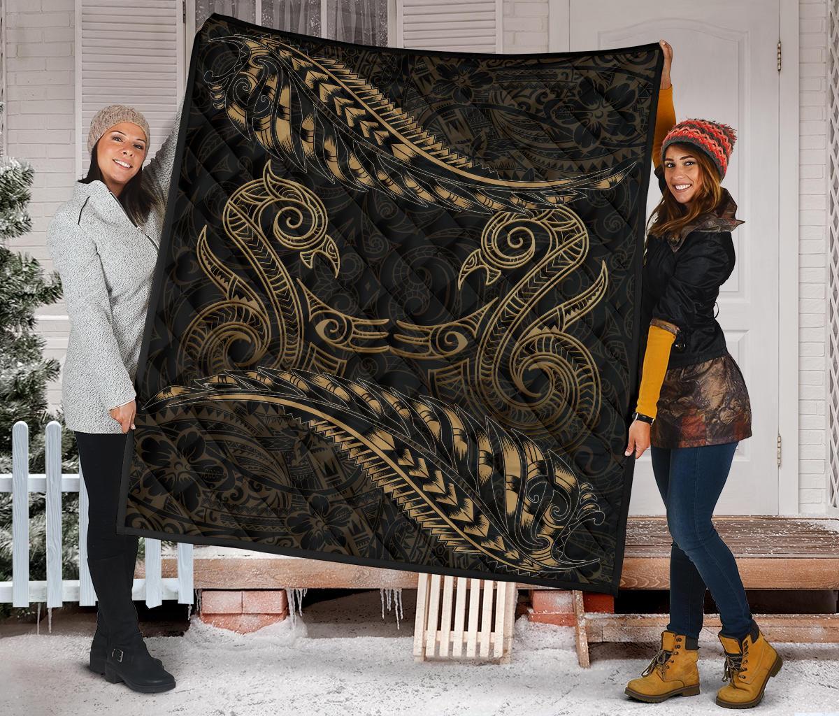 aotearoa-premium-quilt-gold-maori-manaia-with-silver-fern