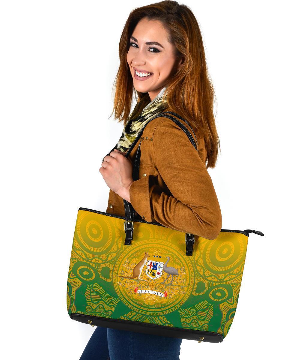 aboriginal-leather-tote-bag-australia-rugby-and-coat-of-arms-ver02