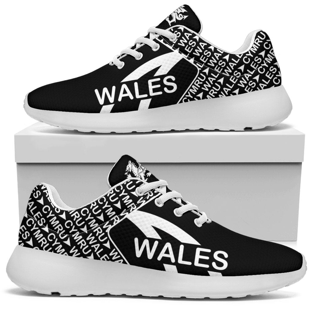 wales-sporty-sneakers-transit-style