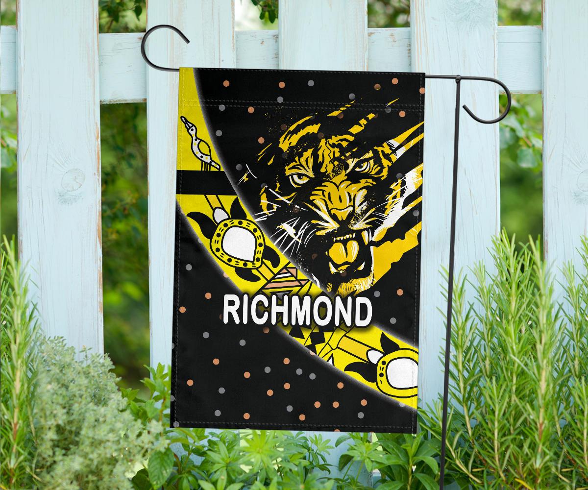 richmond-flag-tigers-dotted