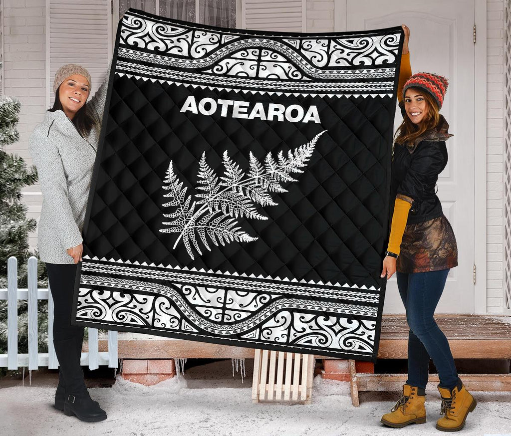 aotearoa-new-zealand-maori-premium-quilt-silver-fern-white