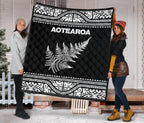 aotearoa-new-zealand-maori-premium-quilt-silver-fern-white