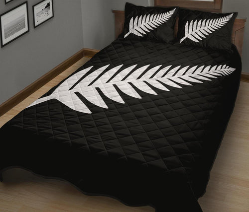 new-zealand-flag-silver-fern-black-and-white-quilt-bed-set