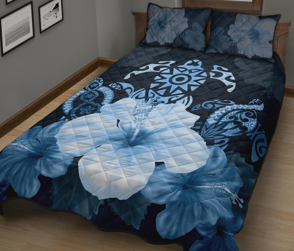 turtle-and-hibiscus-quilt-bed-set