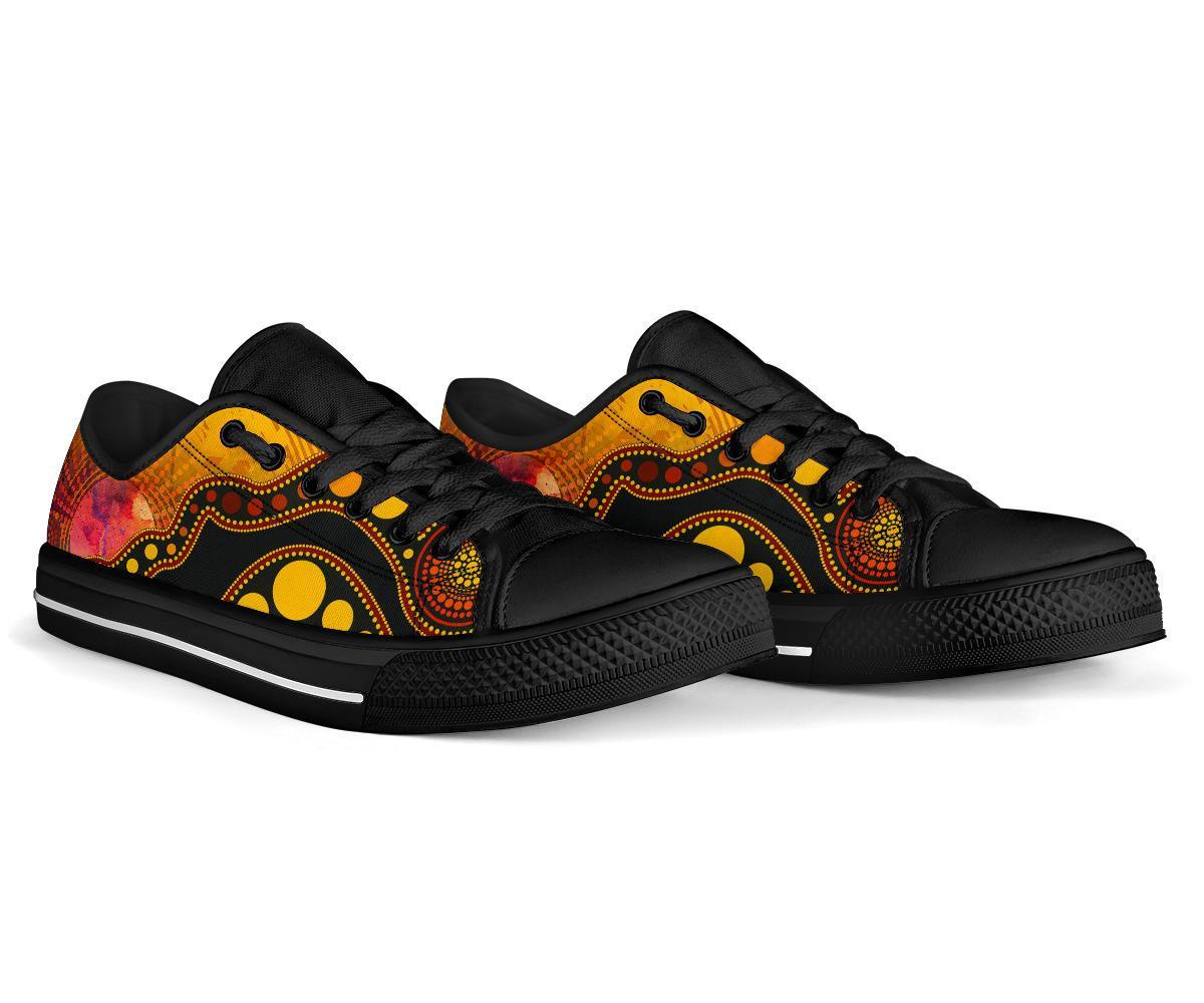 aboriginal-low-top-shoe-australia-indigenous-flag-circle-dot-painting-art-golden