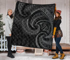 new-zealand-maori-mangopare-premium-quilt-polynesian-black