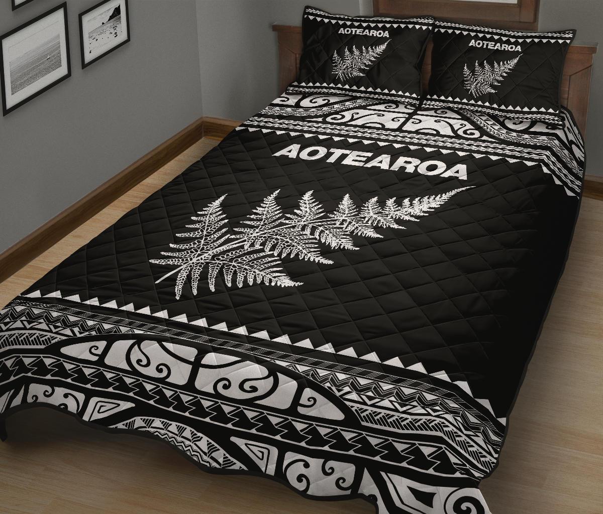 aotearoa-new-zealand-maori-quilt-bed-set-silver-fern-white