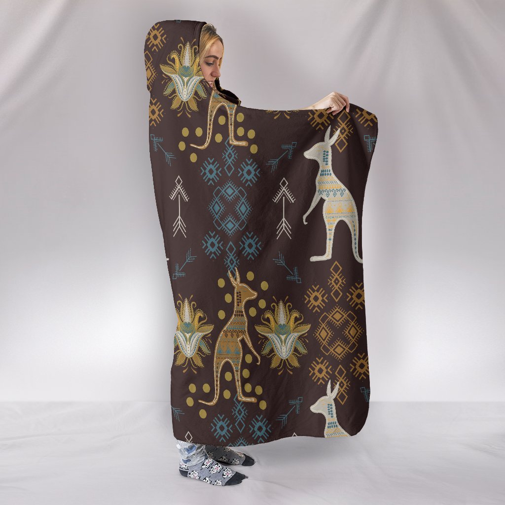 aboriginal-hooded-blanket-kangaroo-patterns-arrow