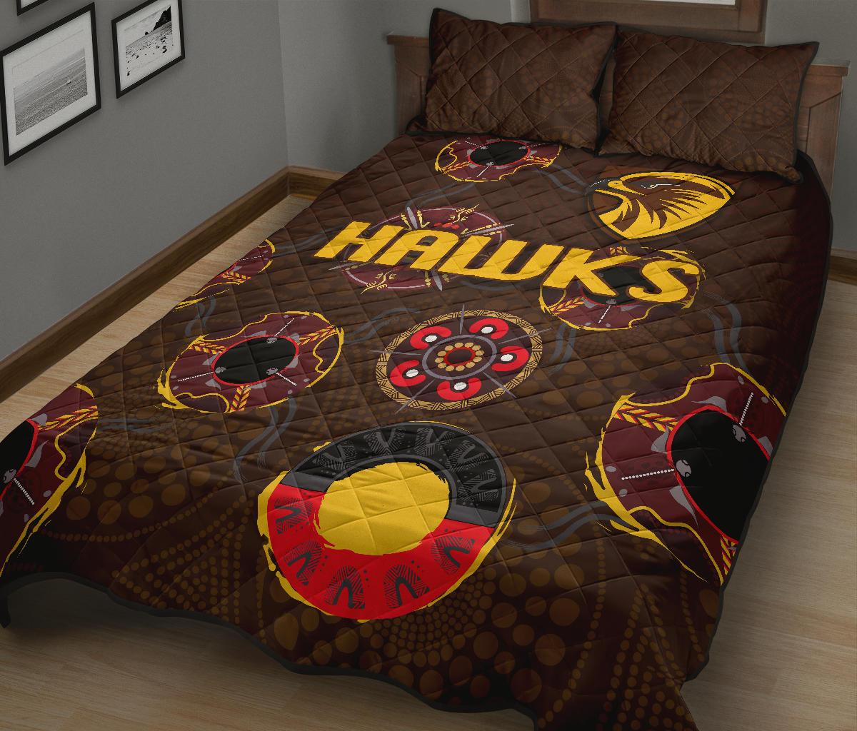 hawthorn-quilt-bed-set-hawks-indigenous-brown