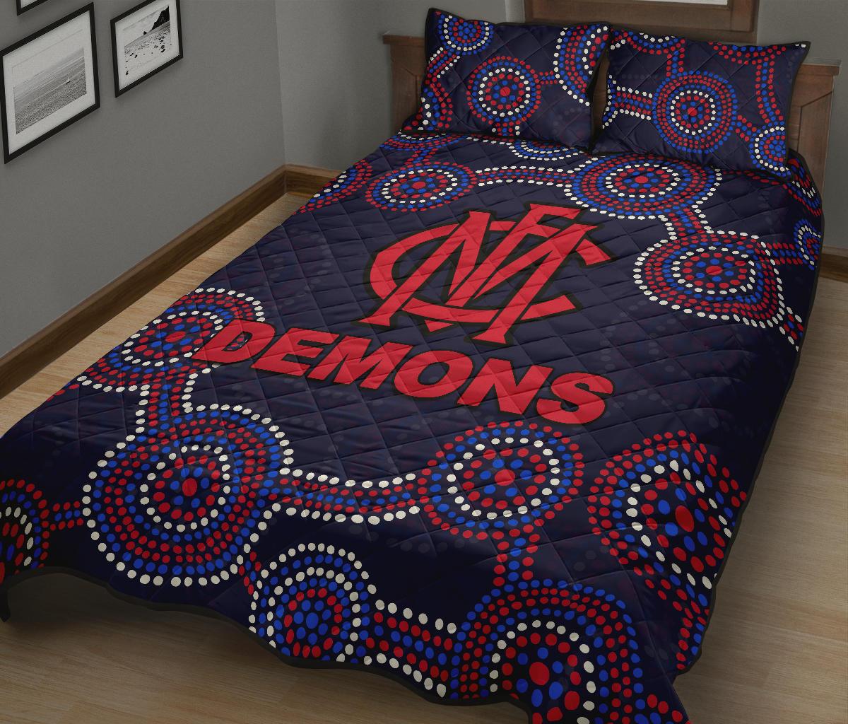 demons-quilt-bed-set