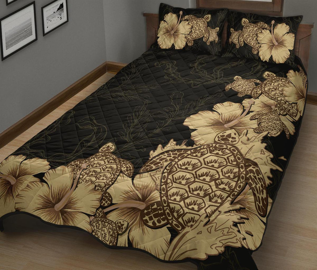 hibiscus-plumeria-golden-turtle-quilt-bed-set