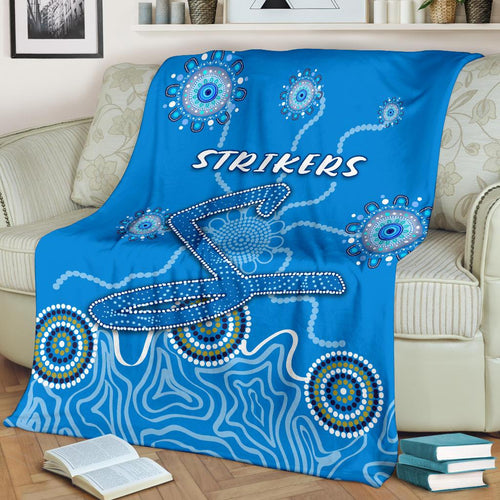 strikers-premium-blanket-indigenous-blue