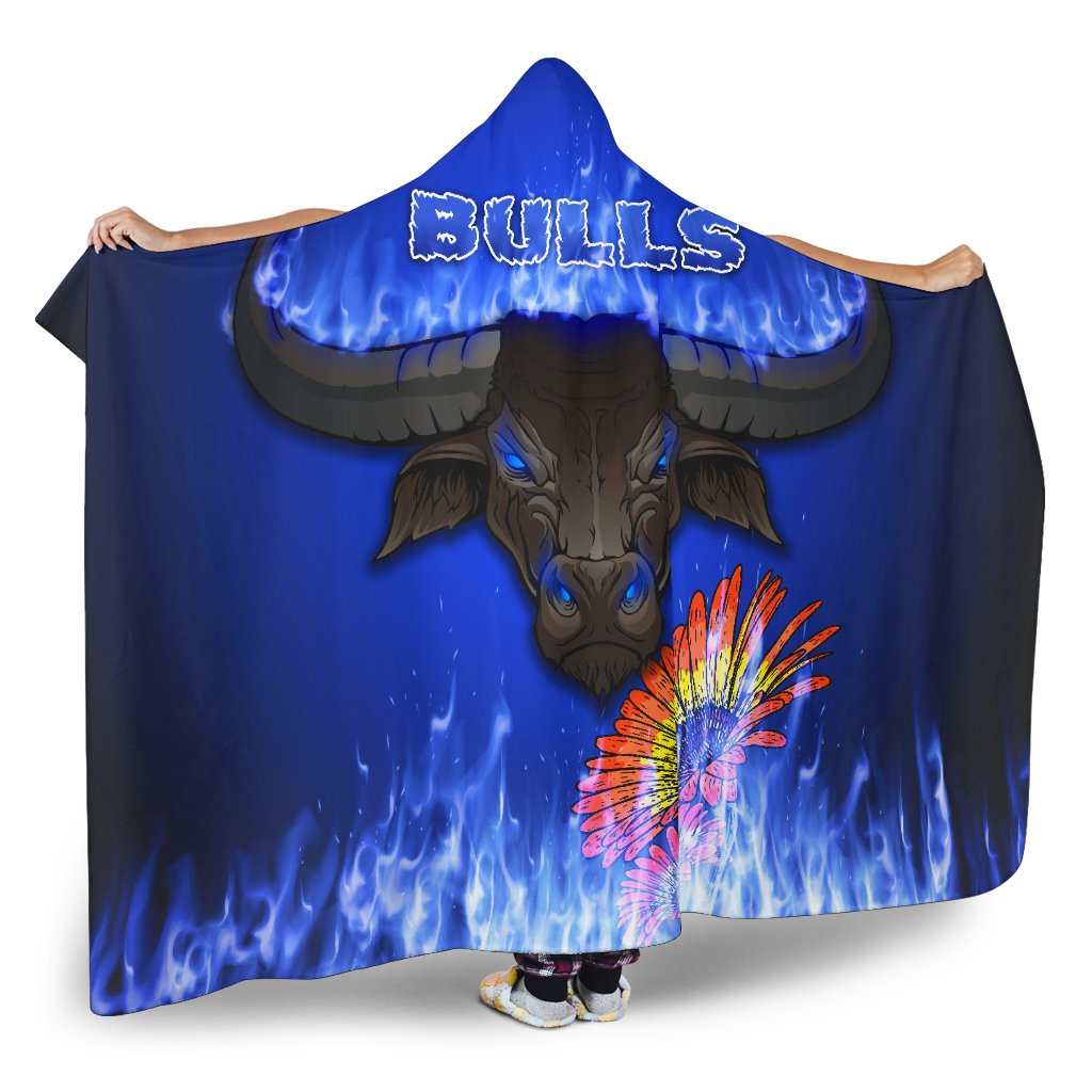 blue-hooded-blanket-bulls-barberton-daisy