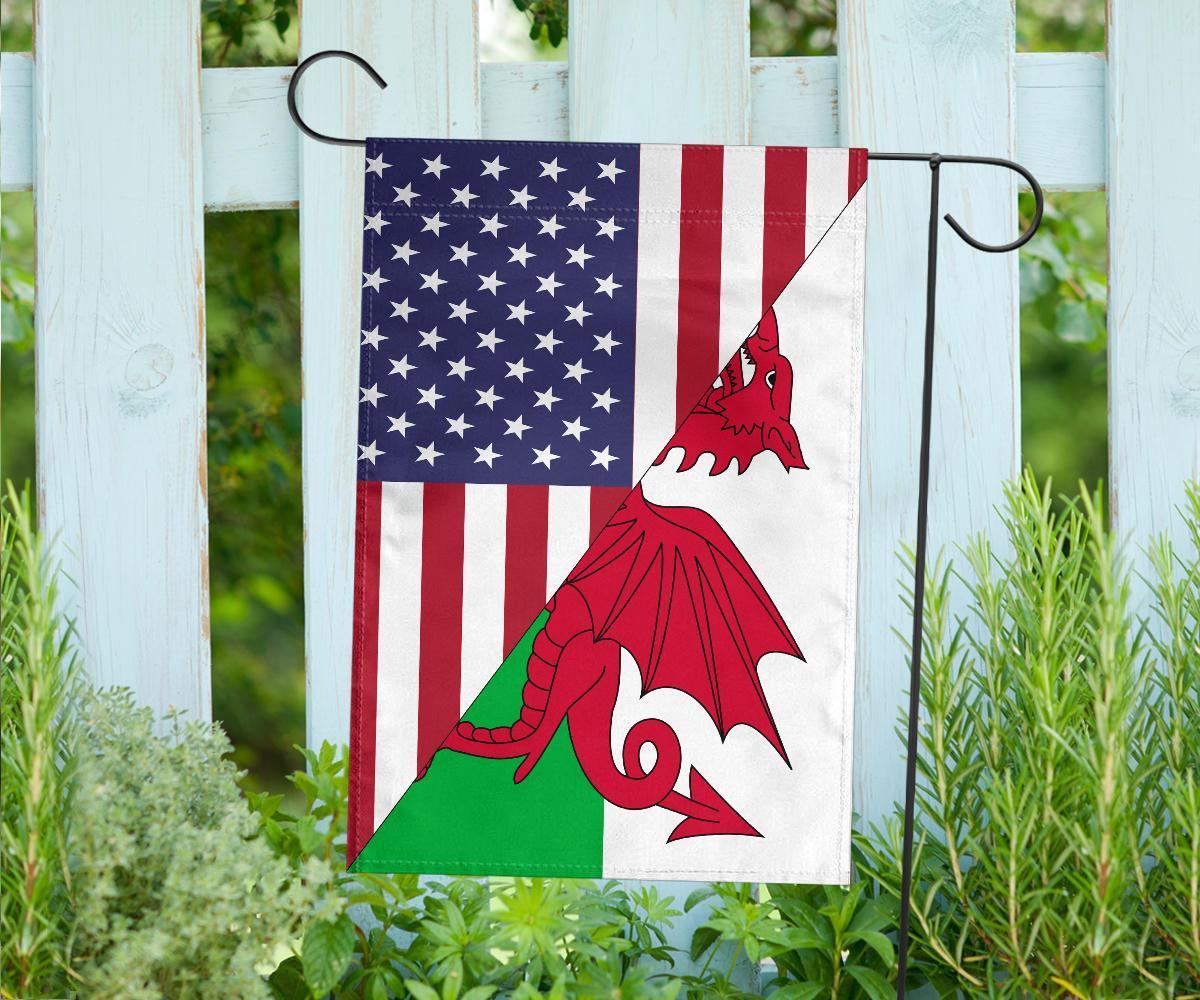 us-flag-with-wales-flag