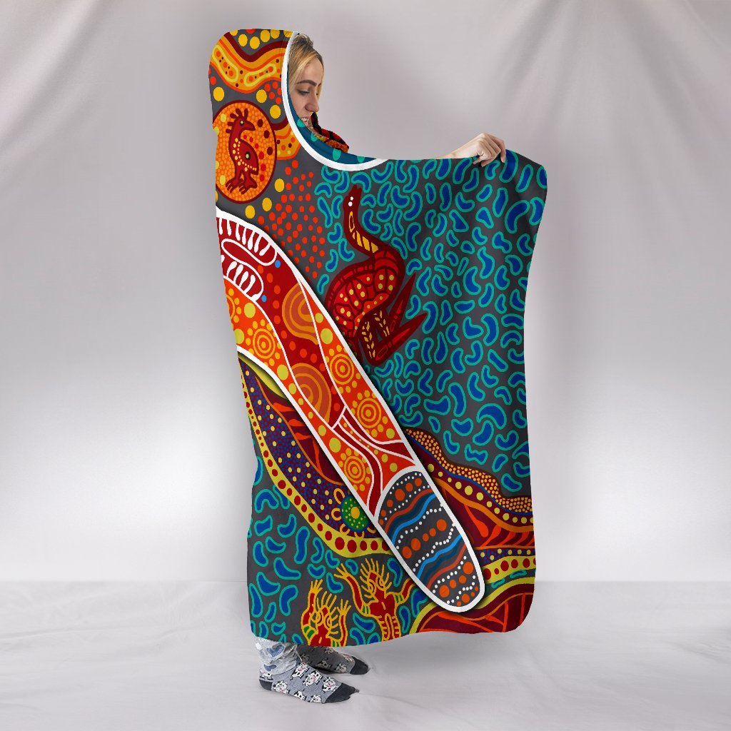 aboriginal-hooded-blanket-indigenous-boomerang