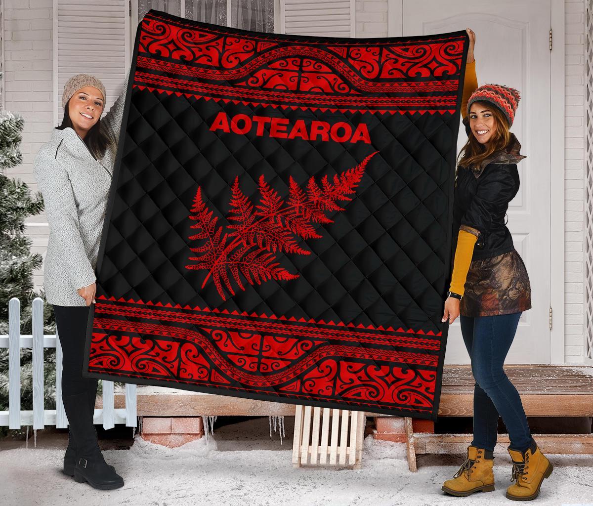 aotearoa-new-zealand-maori-premium-quilt-silver-fern-red