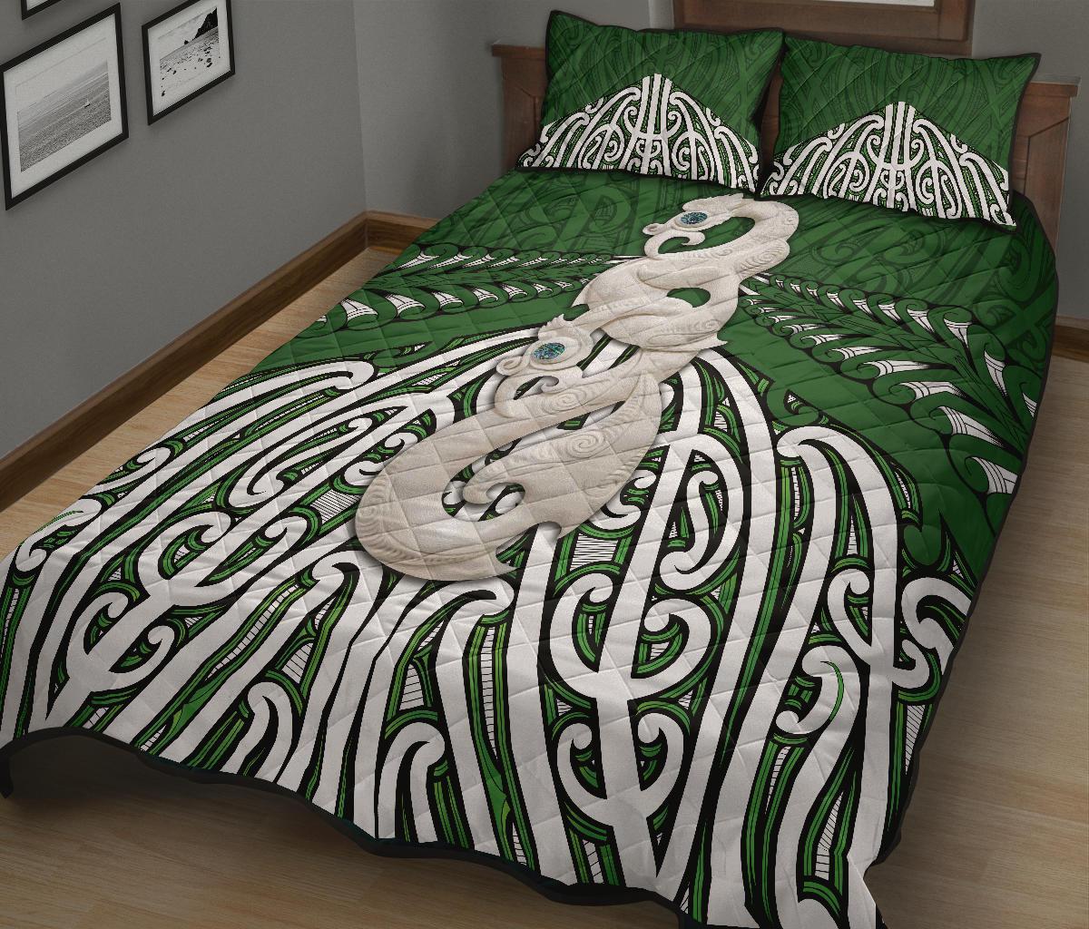 maori-moko-tattoo-quilt-bed-set-manaia-pounamu
