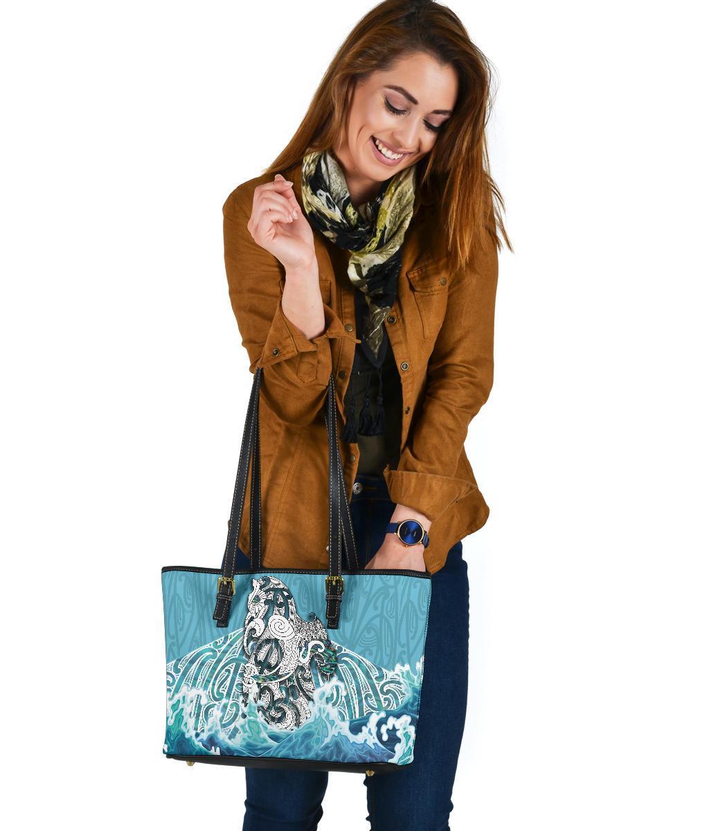 maori-manaia-the-blue-sea-small-leather-tote