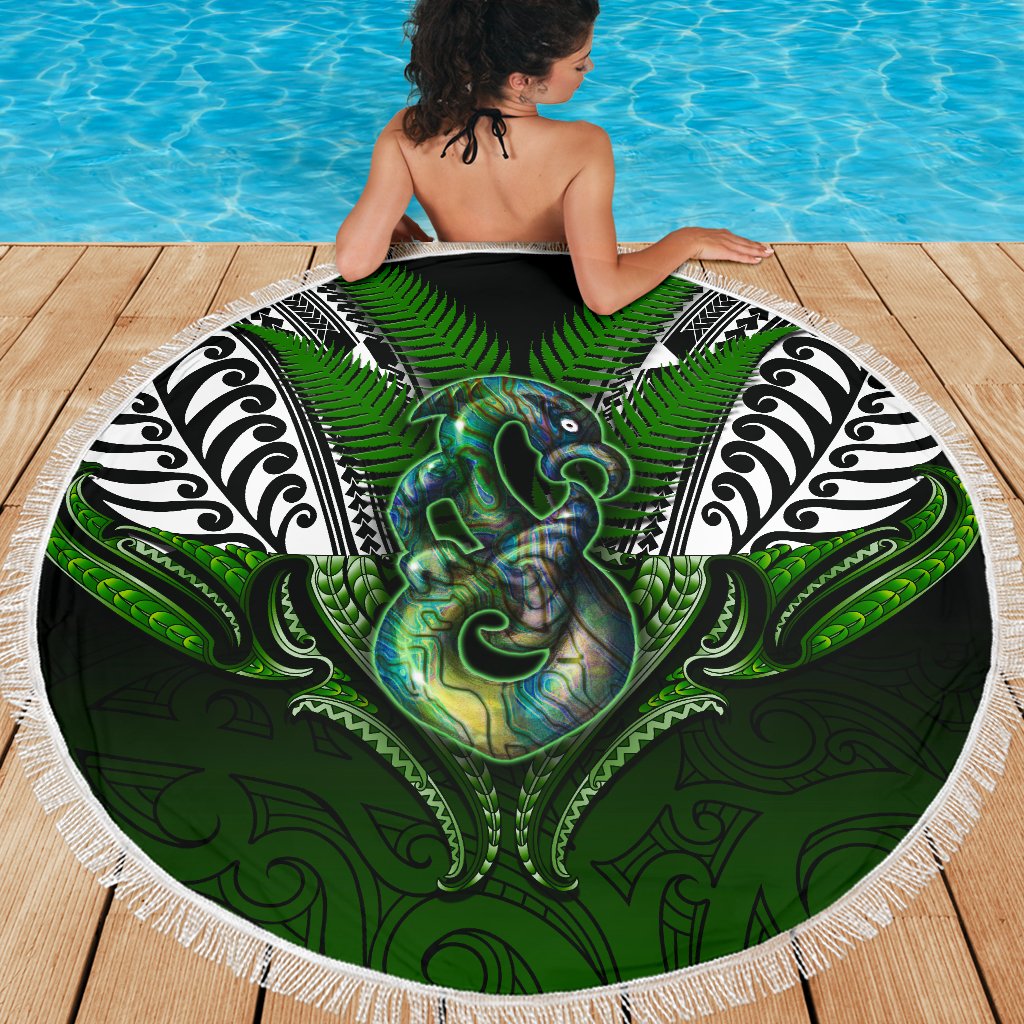 manaia-mythology-beach-blanket-silver-fern-maori-tattoo