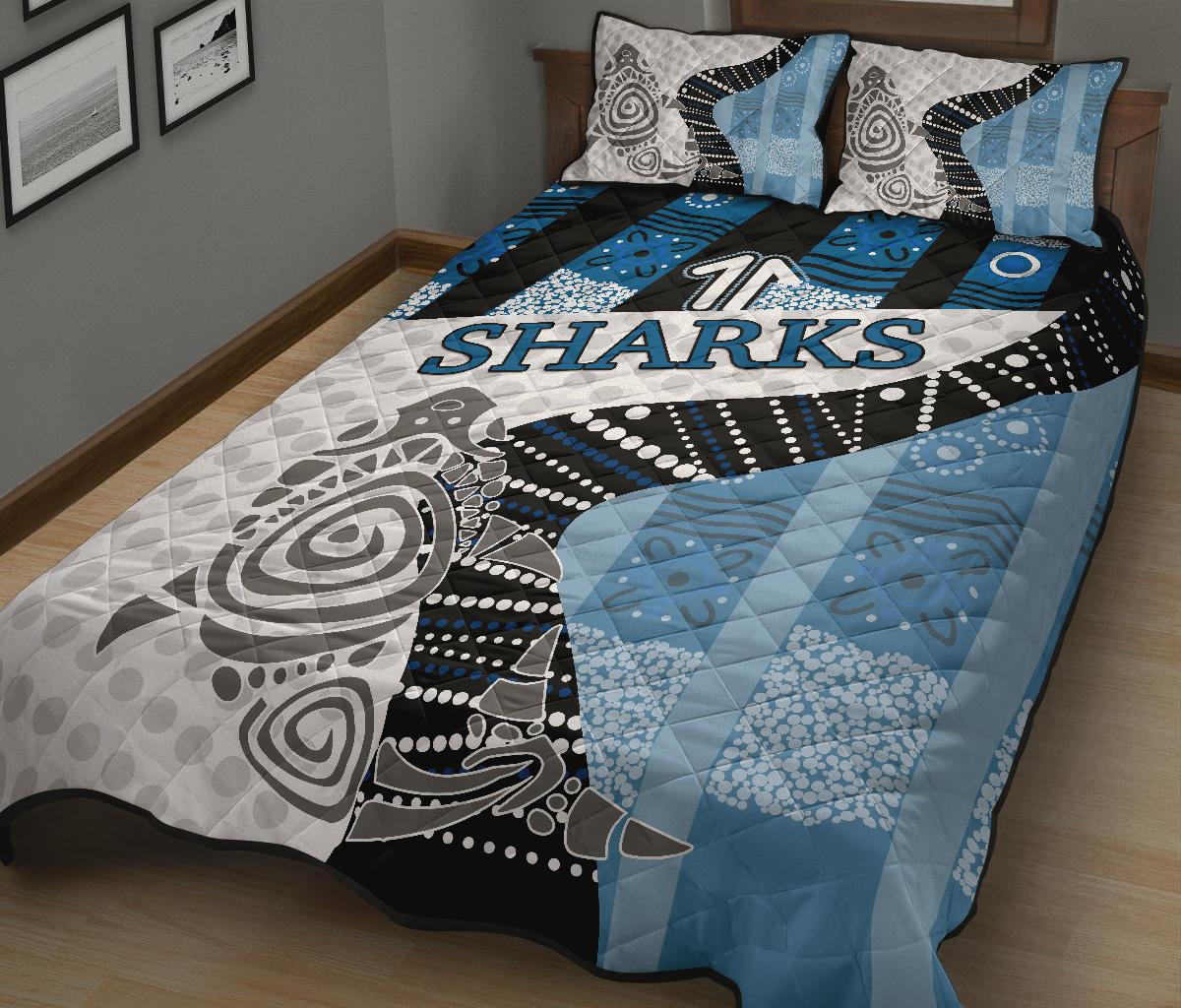 sharks-quilt-bed-set