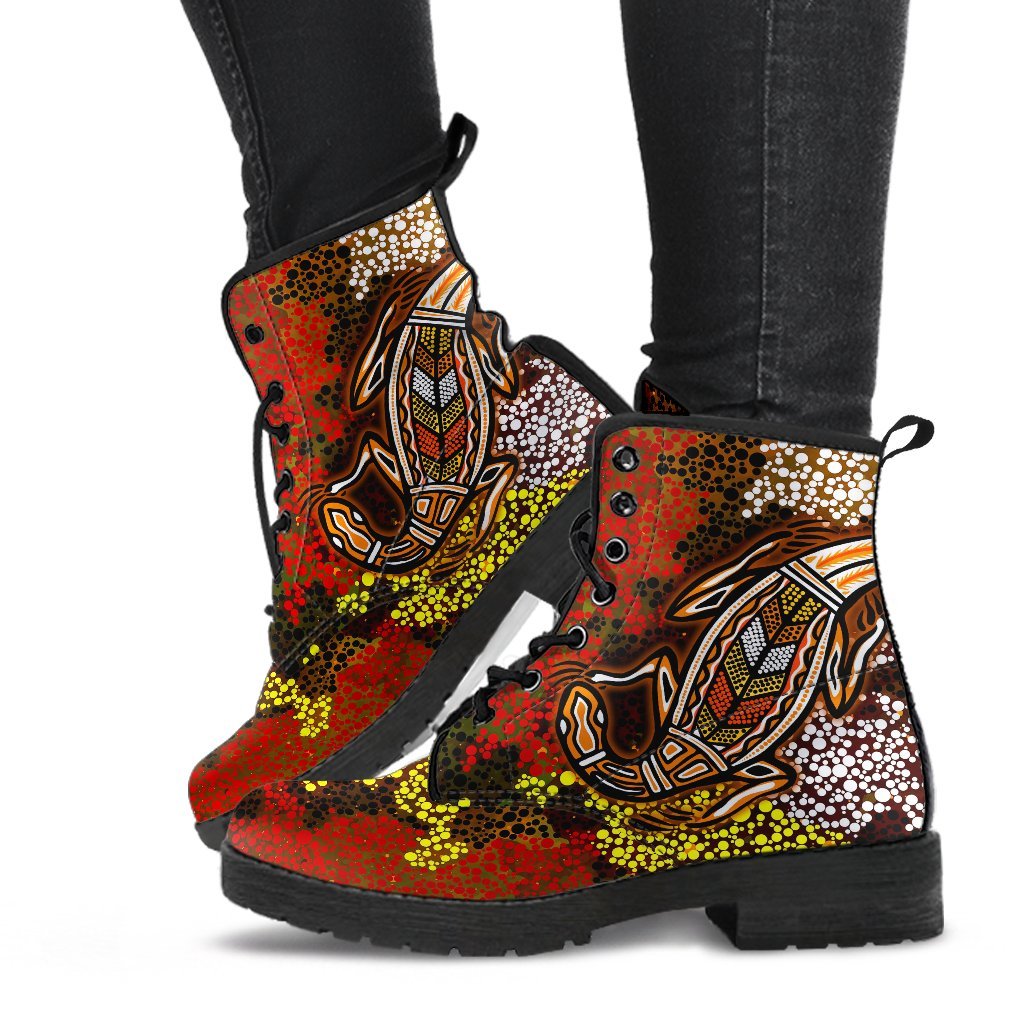 aboriginal-leather-boots-kangaroo-and-lizard-dot-painting-art