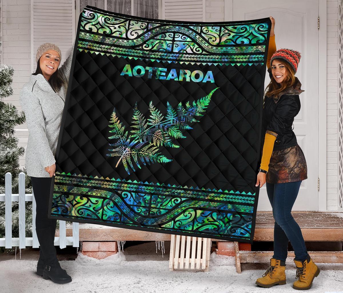 aotearoa-new-zealand-maori-premium-quilt-silver-fern-paua-shell