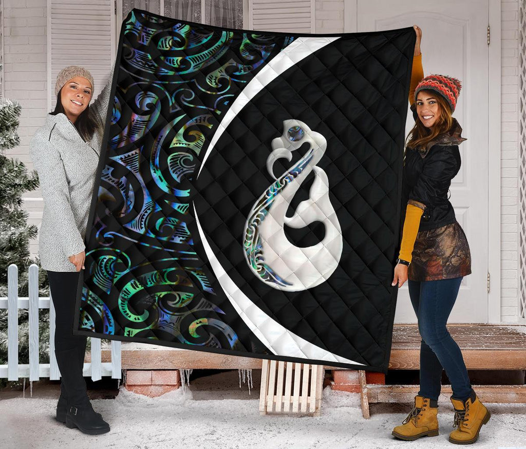 new-zealand-maori-manaia-paua-shell-premium-quilt-circle-style
