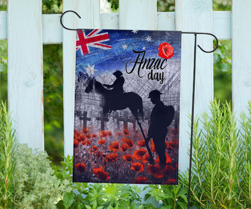 anzac-day-flag-lest-we-forget-vintage-poppies