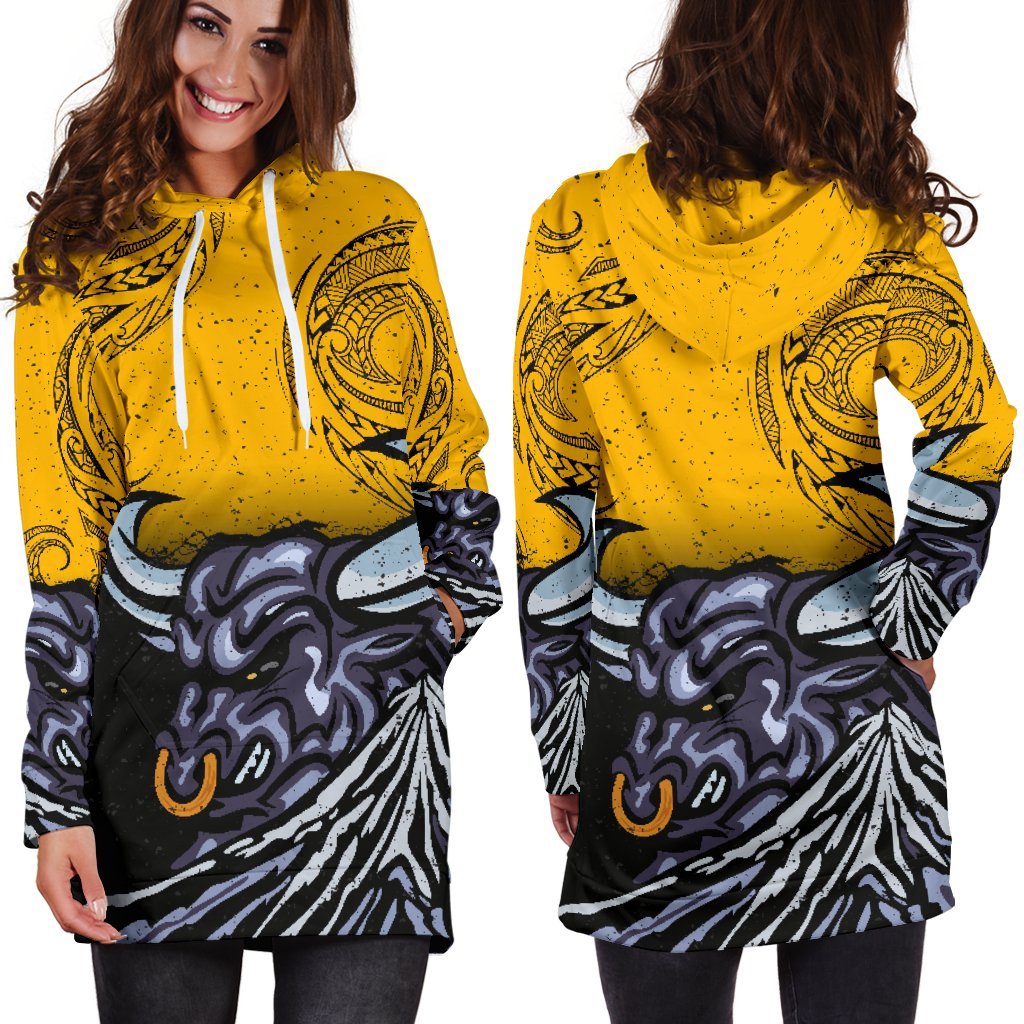 new-zealand-maori-women-hoodie-dress-taranaki-bull