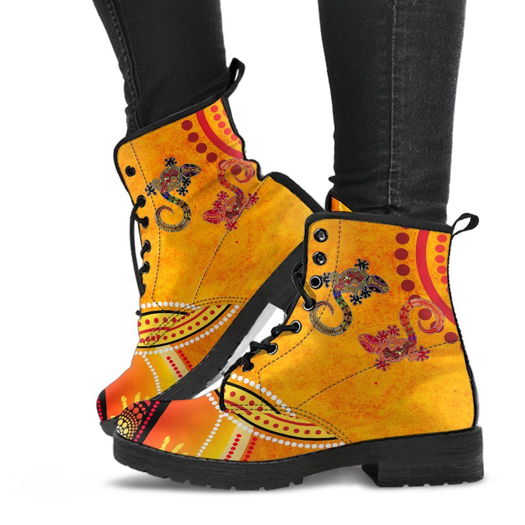 aboriginal-leather-boots-couple-aboriginal-lizards