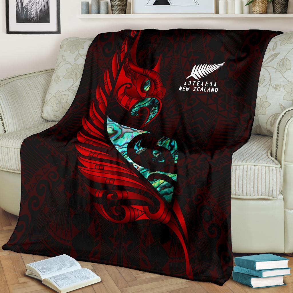 new-zealand-premium-blanket-manaia-paua-fern-wing-red