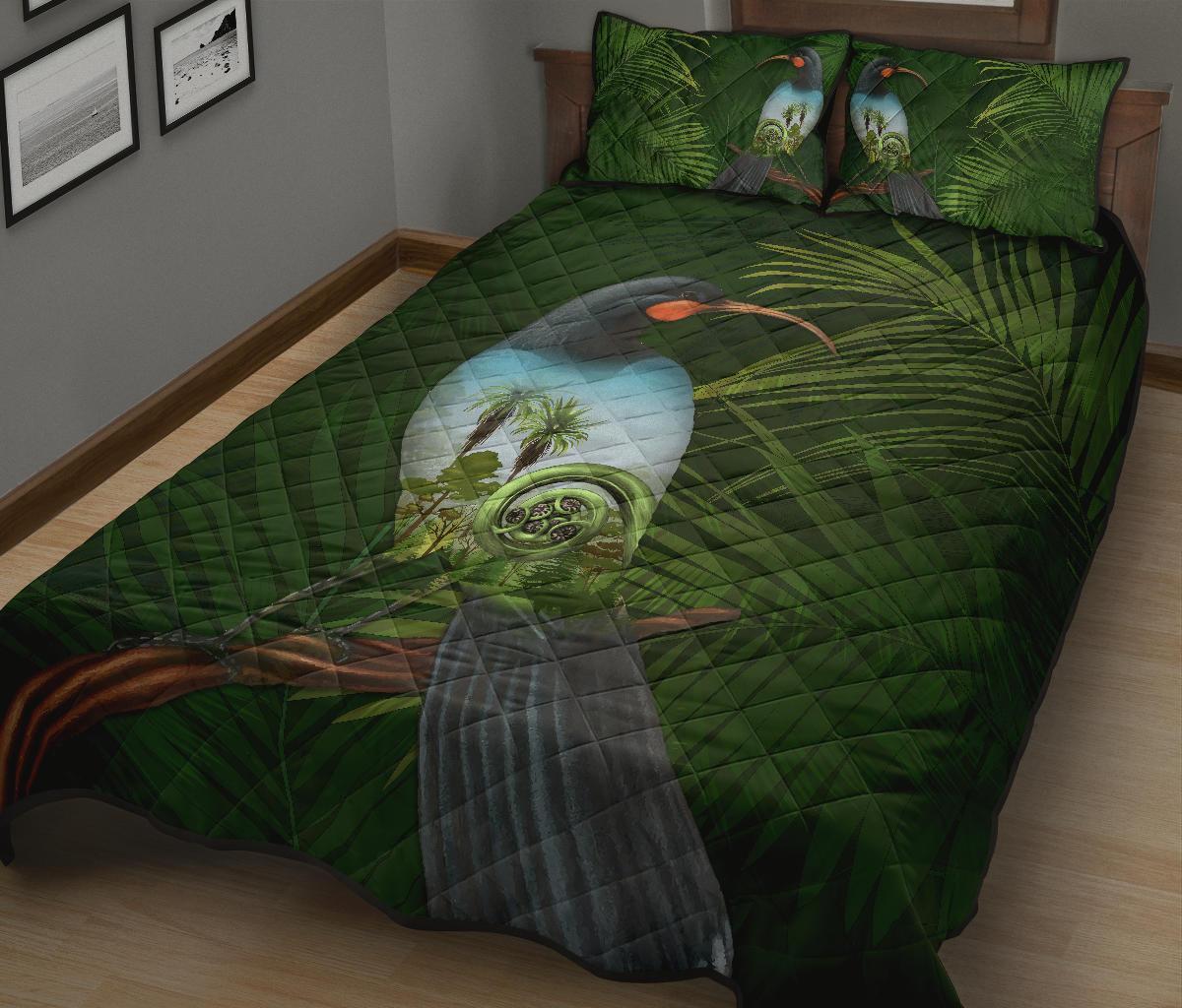 huia-bird-new-zealand-quilt-bed-set