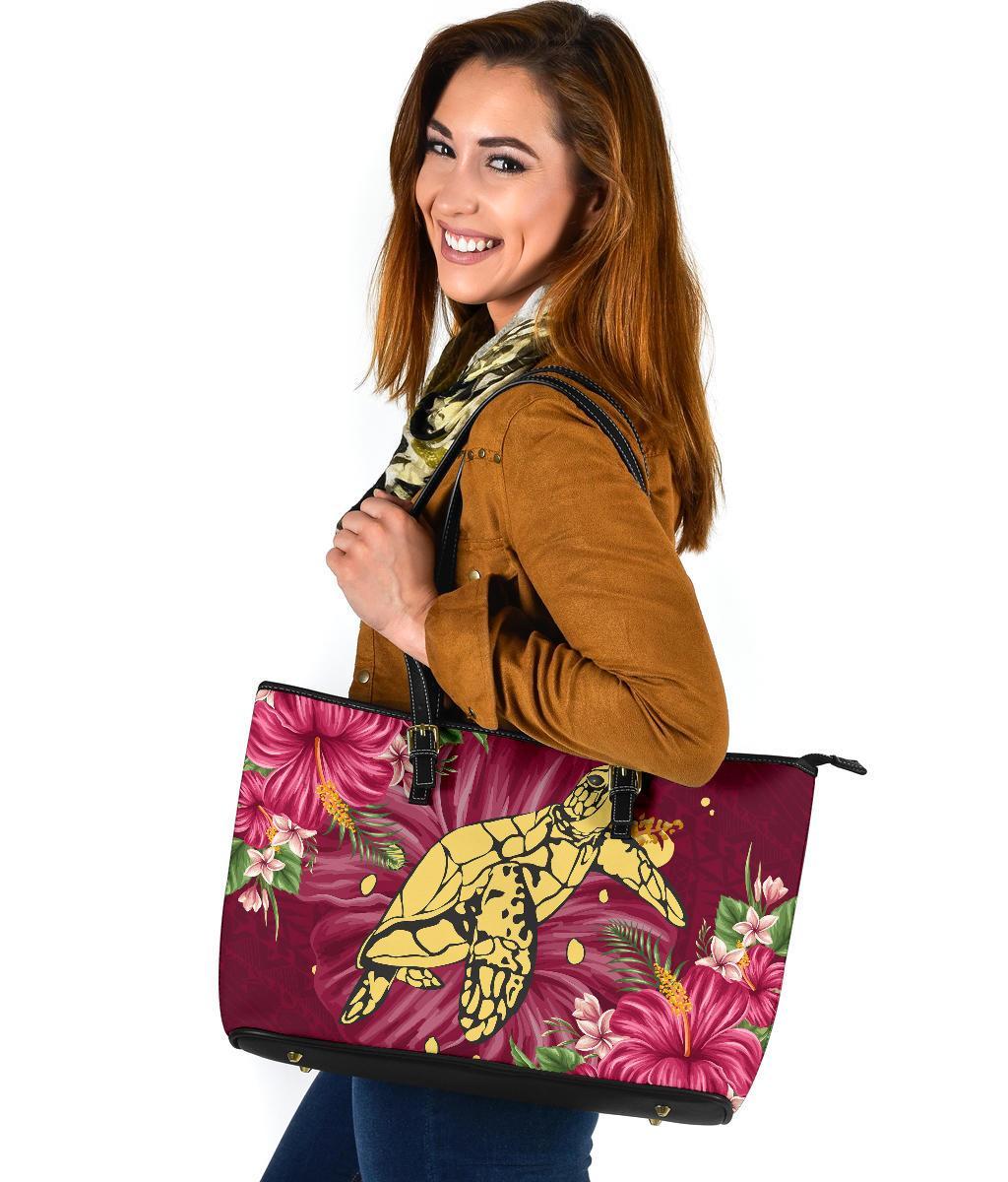 new-zealand-large-leather-tote-turtle-polynesian-hibiscus