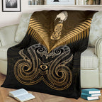 maori-manaia-new-zealand-premium-blanket-gold