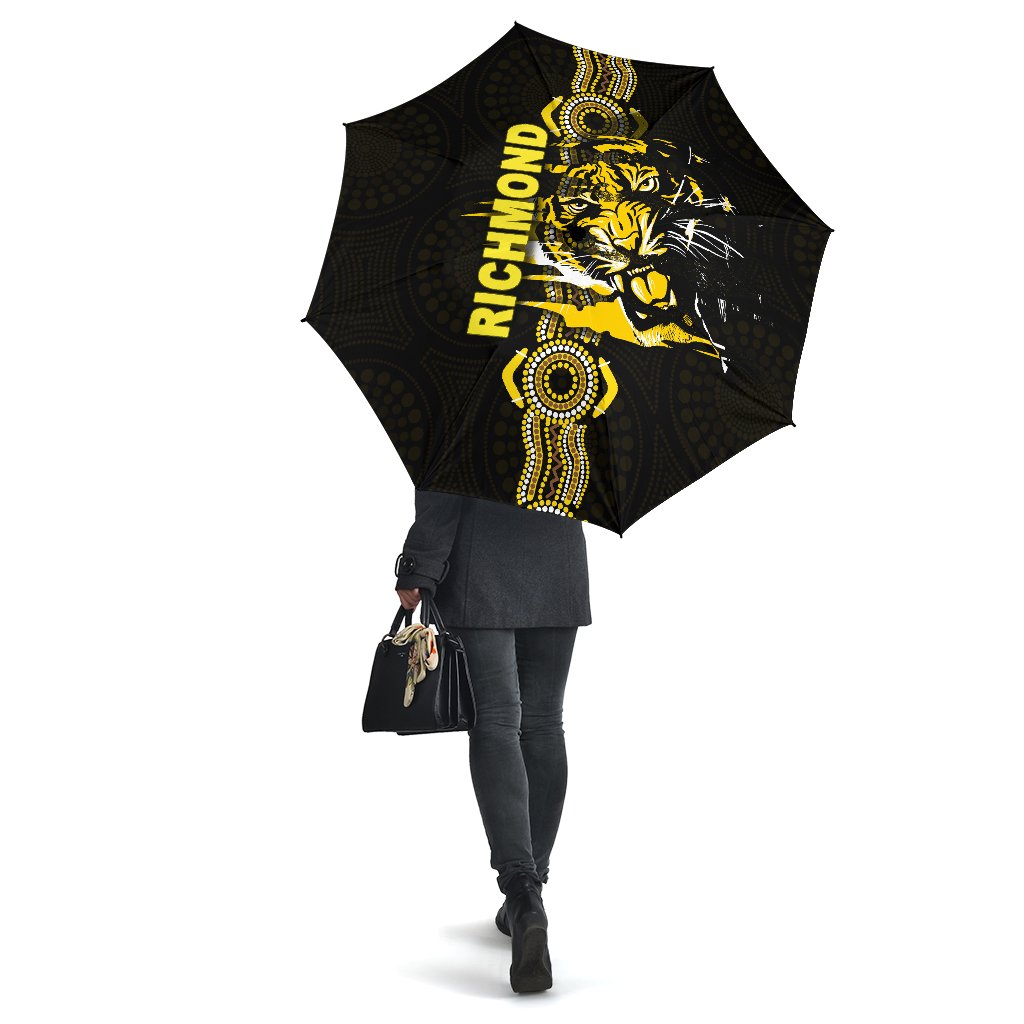 richmond-umbrella-power-tigers-indigenous