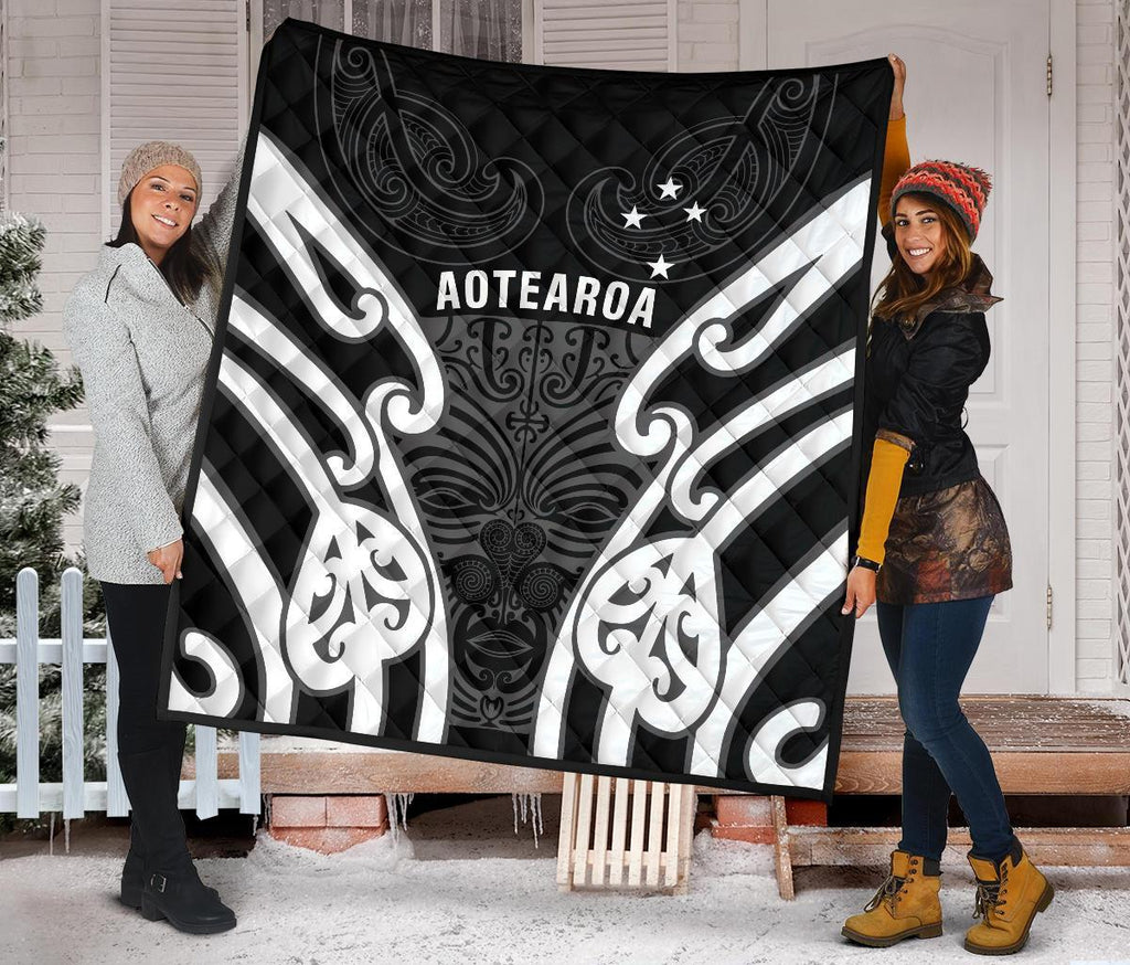 aotearoa-premium-quilt-maori-moko-black-white
