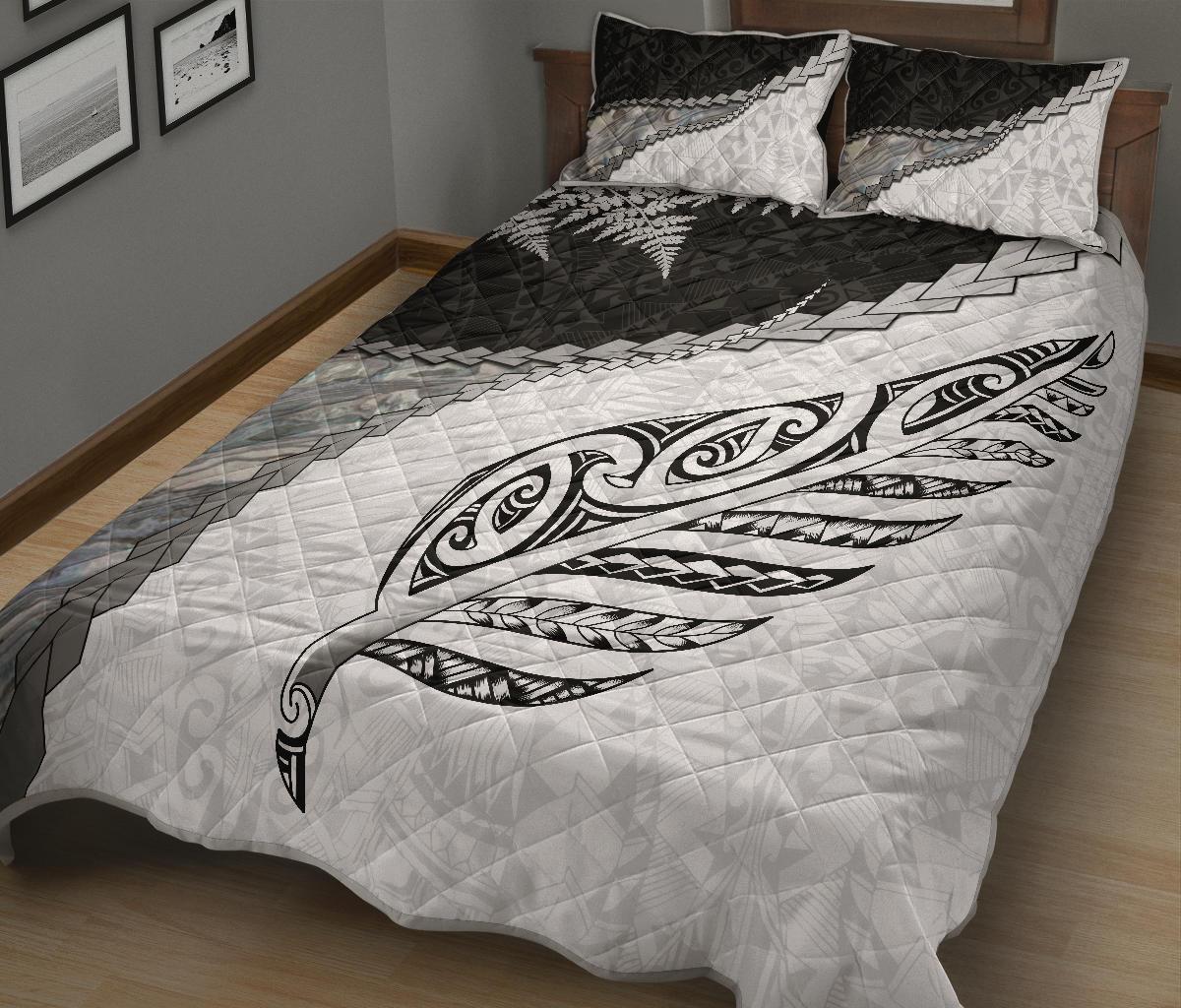 paua-shell-maori-silver-fern-quilt-bed-set