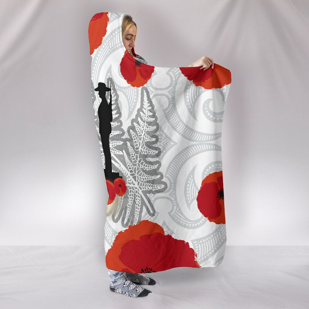 anzac-maori-hooded-blanket-silver-fern-lest-for-get