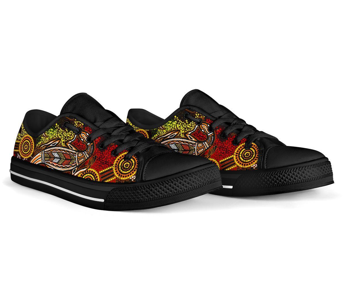 aboriginal-low-top-shoe-kangaroo-and-lizard-dot-painting-art-bn18